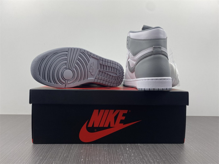 air jordan 1 high og “stealth” 555088-037