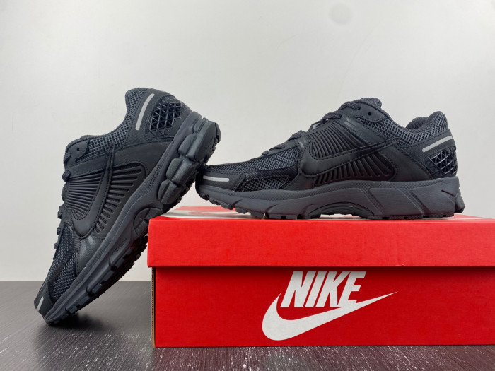 nike air zoom vomero 5