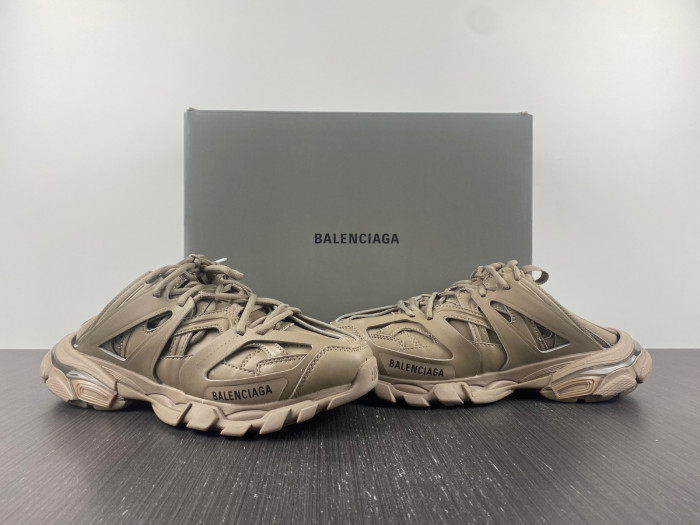 blcg wmns track mule