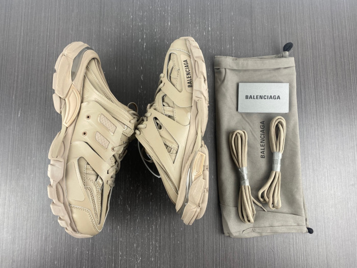 blcg wmns track mule