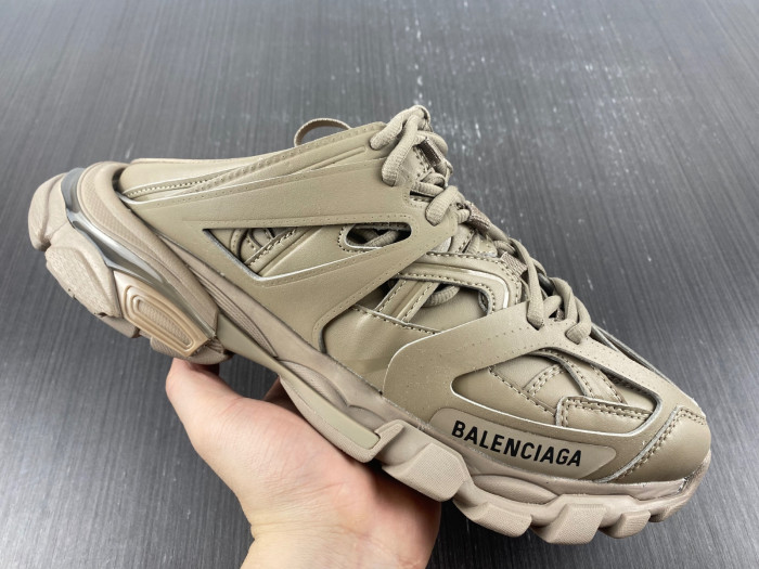 blcg wmns track mule