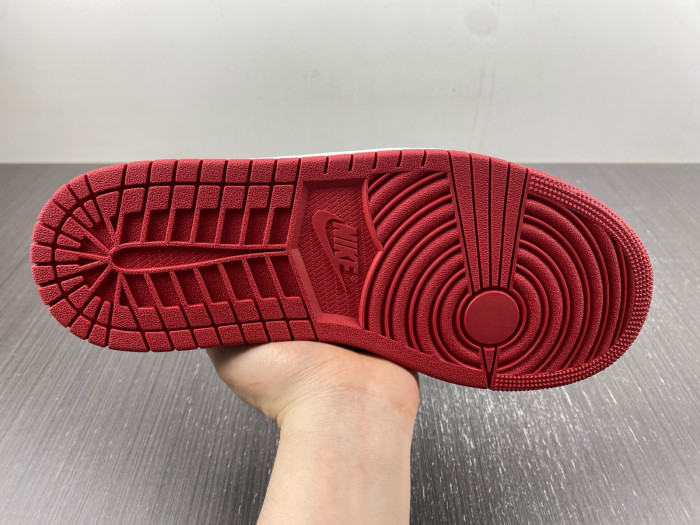 air jordan 1 low og "black toe" cz0790-106