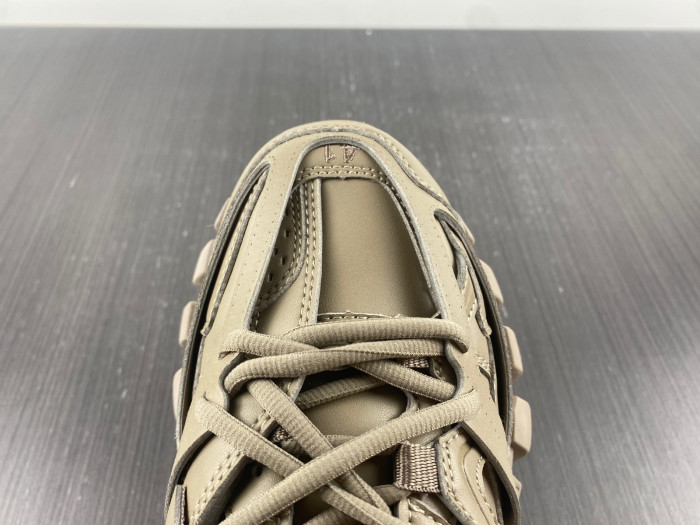 blcg wmns track mule