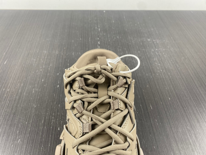 blcg wmns track mule