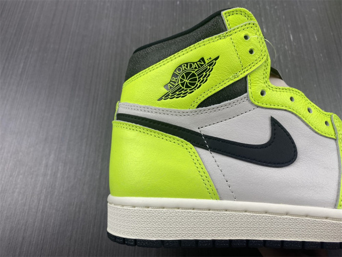 air jordan 1 high og "volt" 555088-702