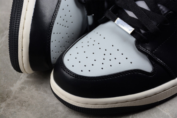 wmns air jordan 1 mid se