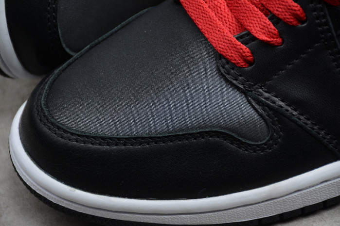 air jordan 1 black satin gym red 555088-060