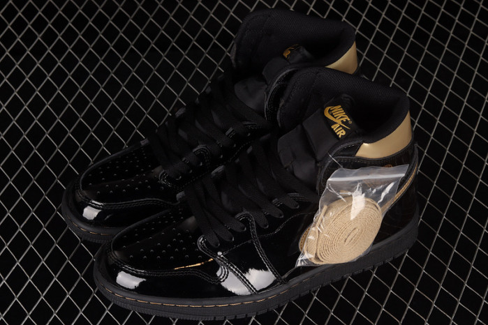 air jordan 1 retro high black metallic gold (2020) 555088-032