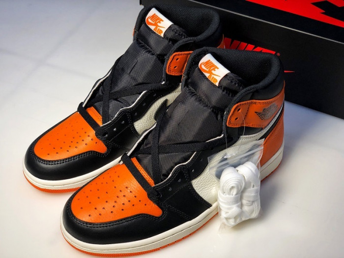air jordan 1 retro shattered backboard 555088-005